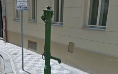 Historické pumpy v Křemencově a Pštrossově ulici